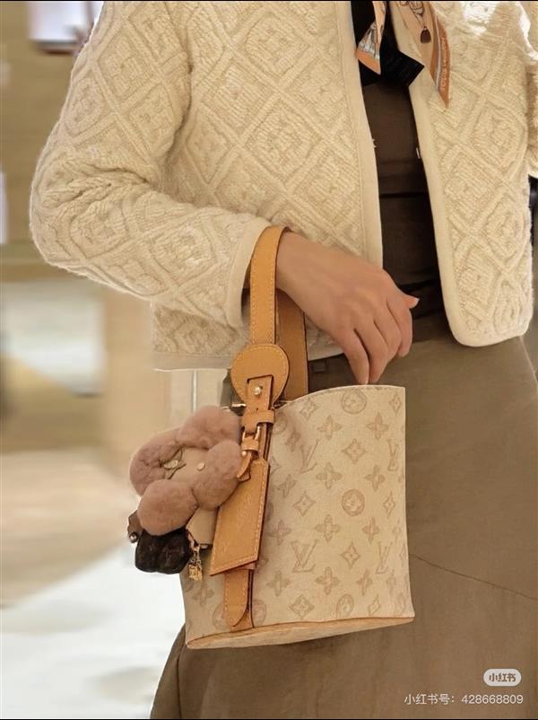 2026120182258842 130